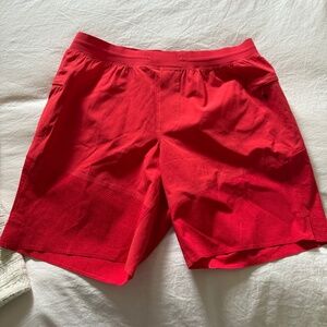 Men’s lululemon train to beach shorts XL